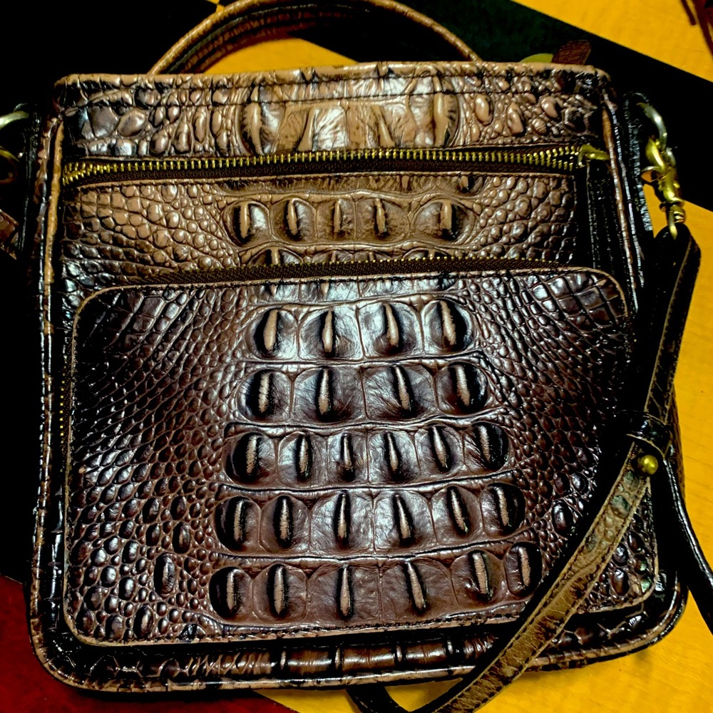 Very cute Brahmin alligator crossbody